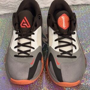 Nike Zoom Freak 4 Letter Bros Basketball Shoes - Iron Stone DJ6149-003 Size 8.5